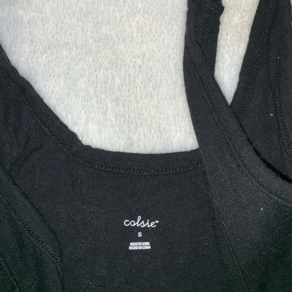 Small Black Cropped Tank - Picture 2 of 2